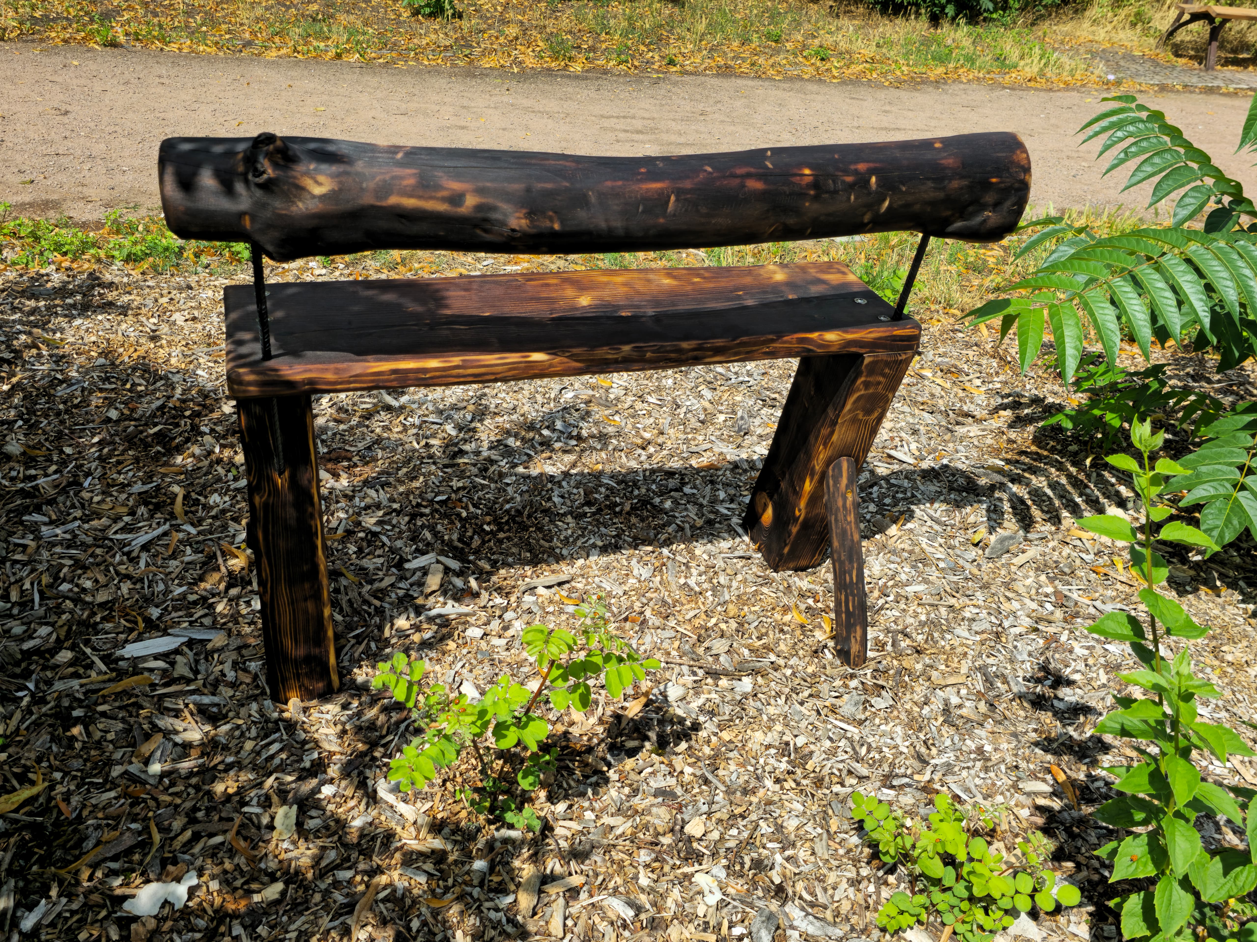 Rustikale Holzbank aus Kiefer & Baumholz