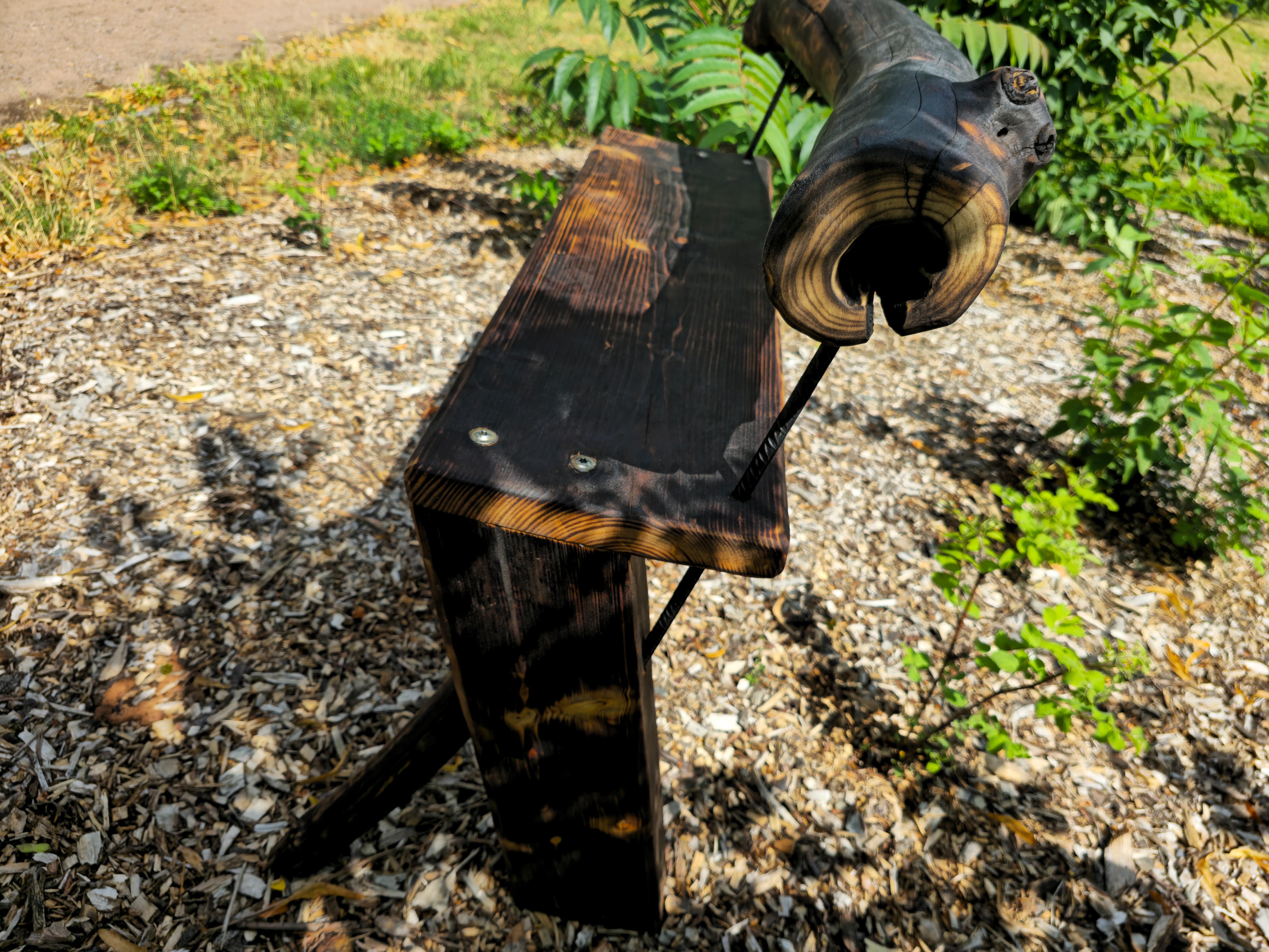 Rustikale Holzbank aus Kiefer & Baumholz